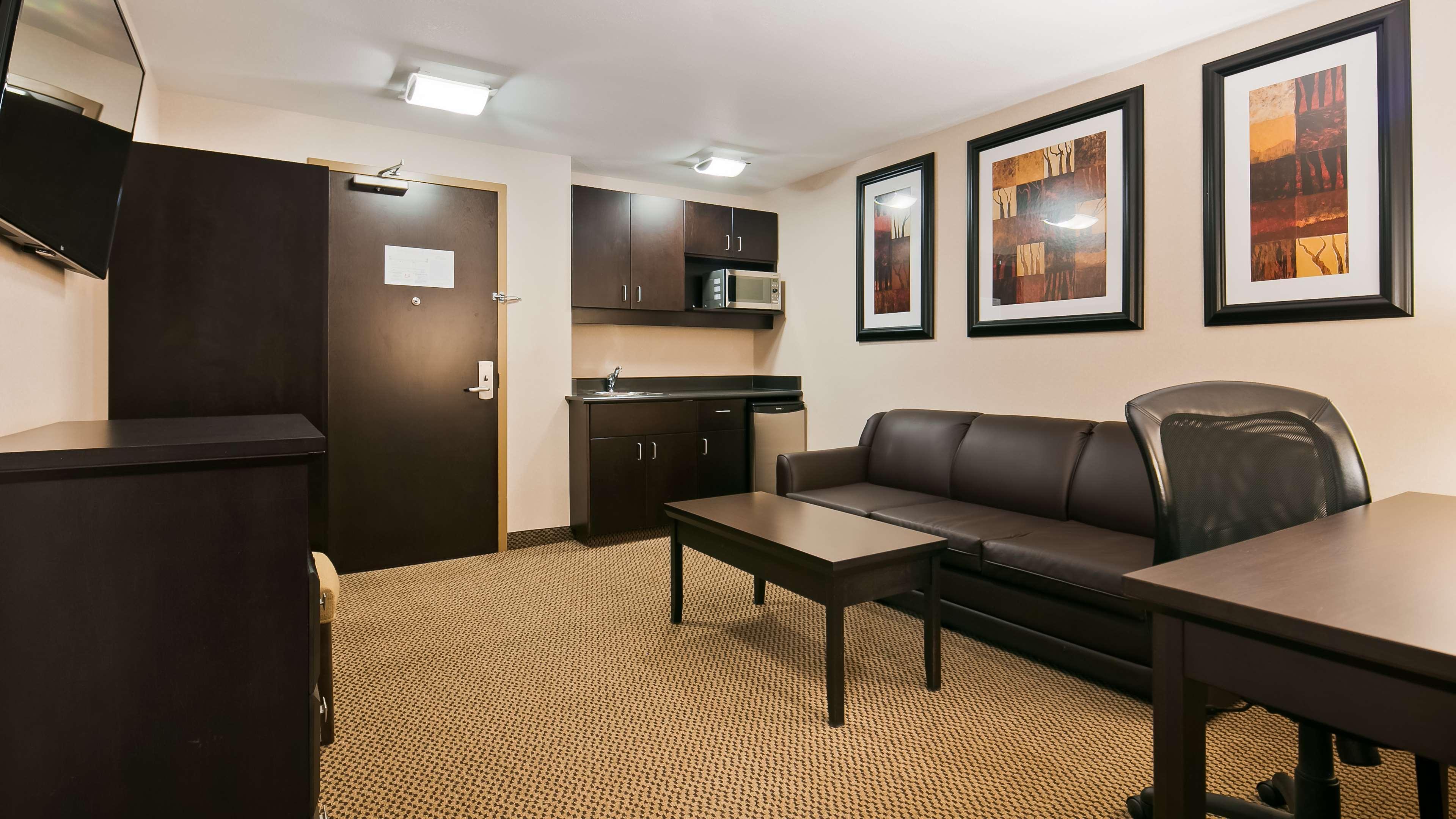 Best Western Bonnyville Inn & Suites Exterior foto