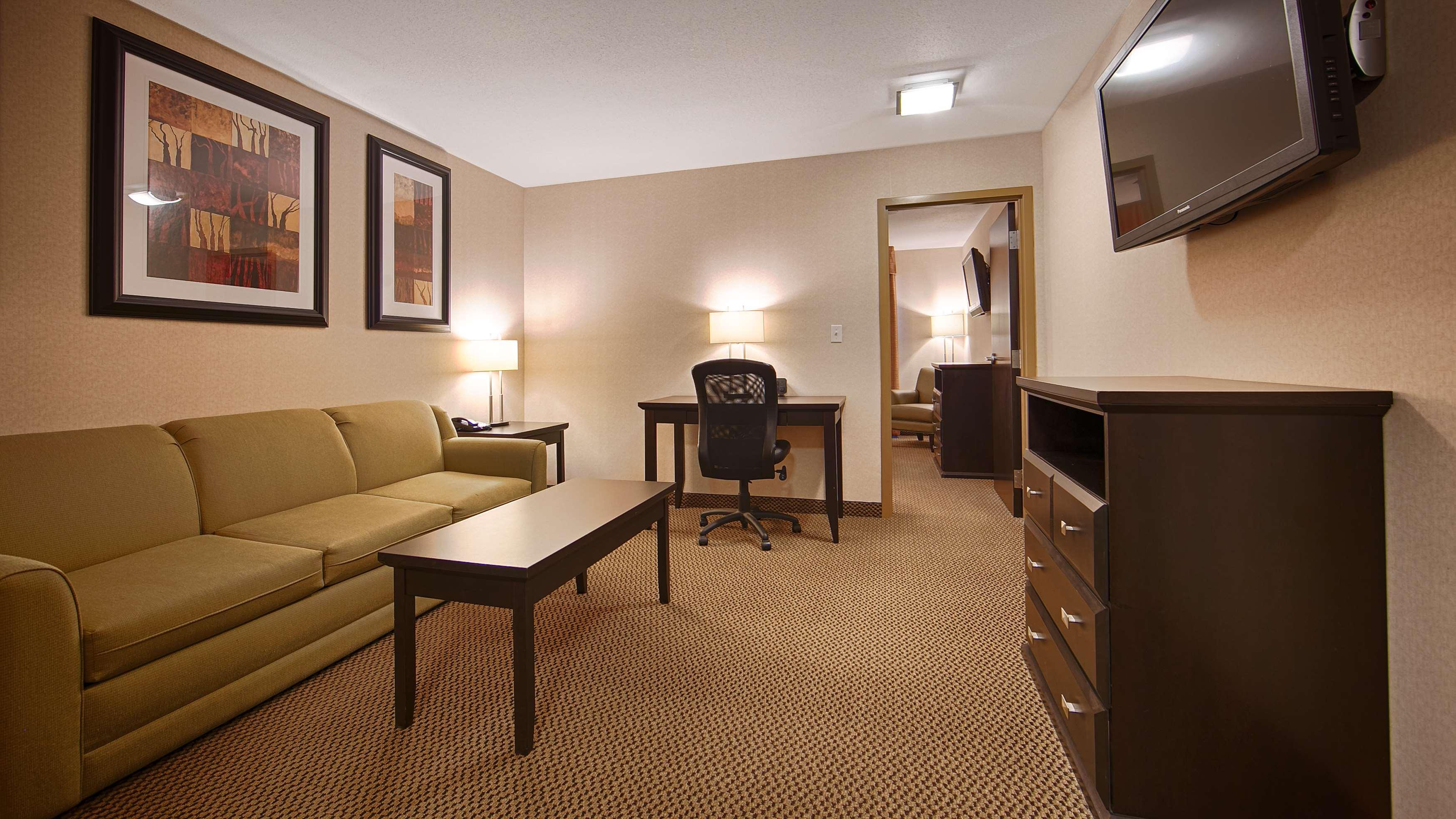 Best Western Bonnyville Inn & Suites Exterior foto